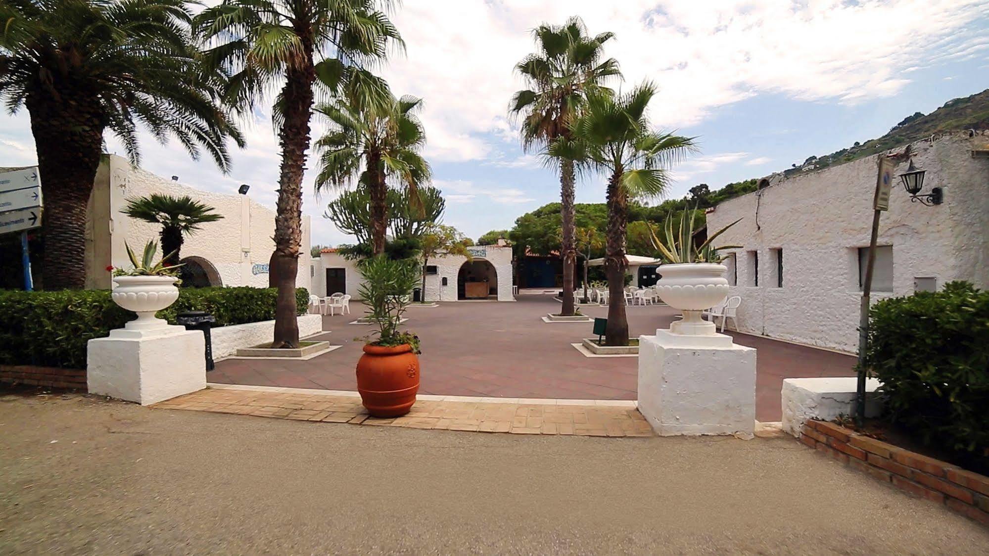 Villaggio Sabbie Bianche Zambrone Exterior photo