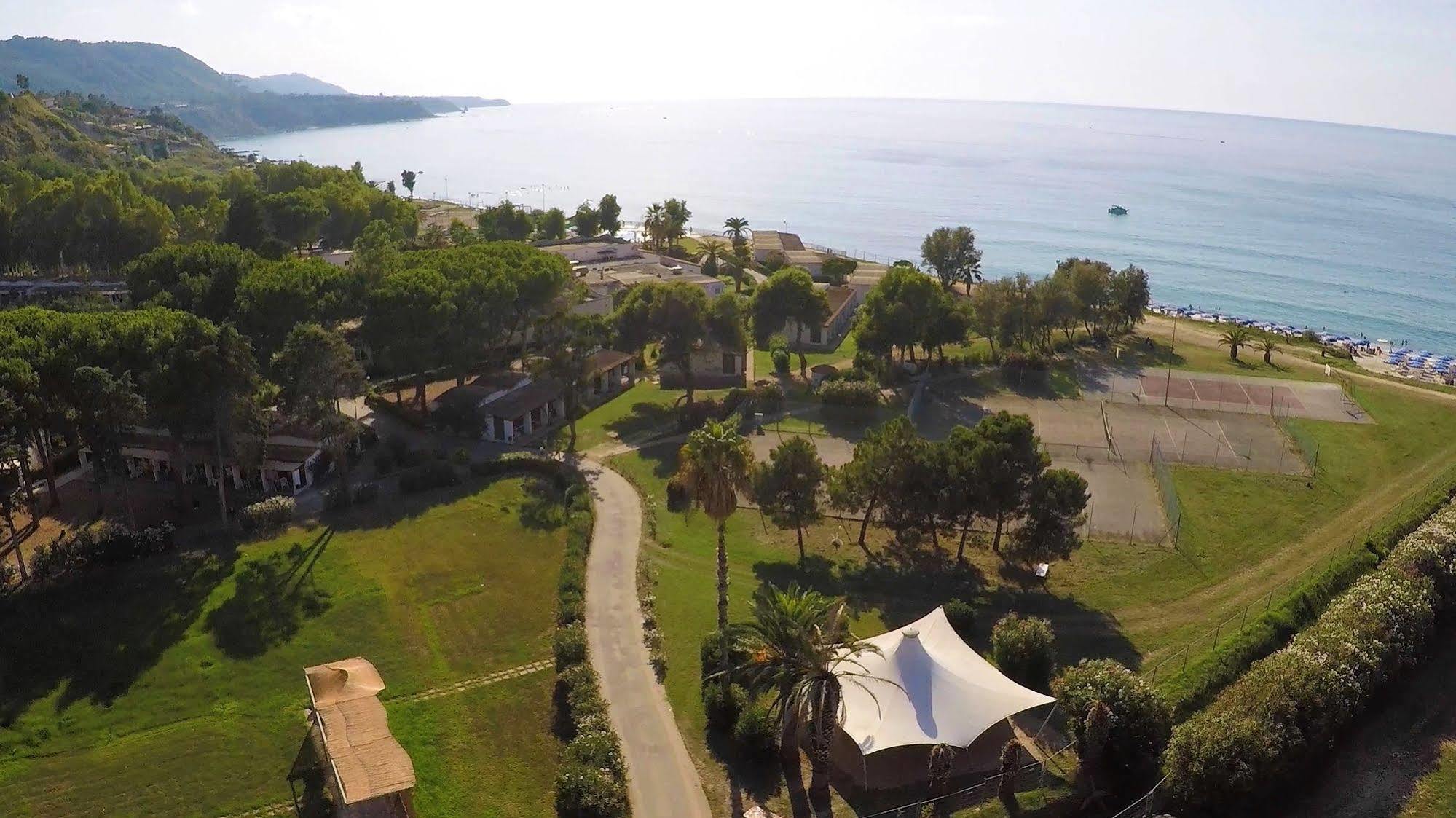 Villaggio Sabbie Bianche Zambrone Exterior photo